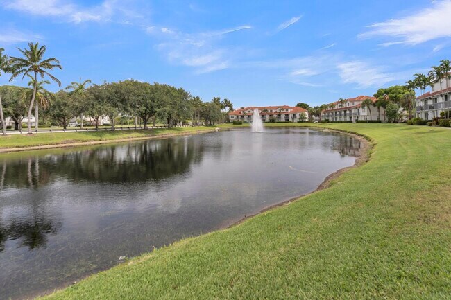 Building Photo - 2032 Alta Meadows Ln