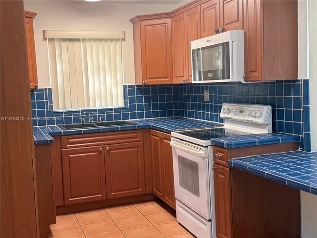 Building Photo - 10371 SW 201st Terrace