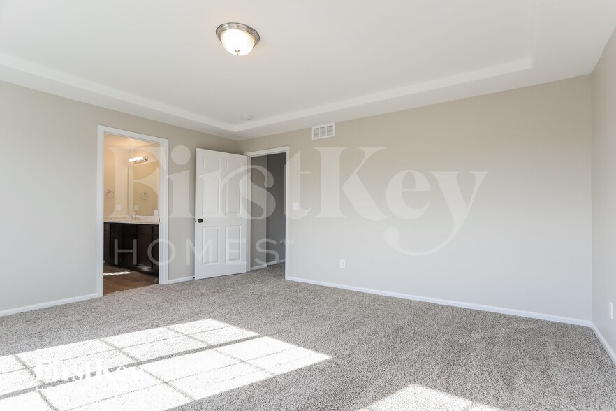 Building Photo - 26022 E Archer Dr