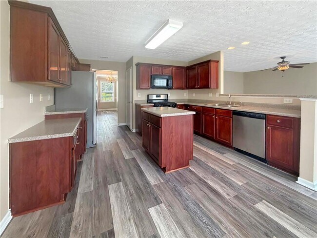 Building Photo - 1210 Skylar Ridge Cir