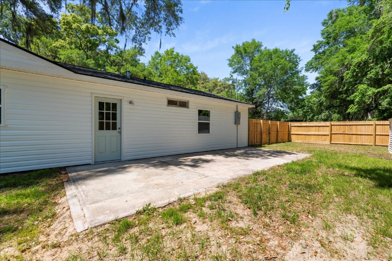 Building Photo - 14 Twin Lakes Rd