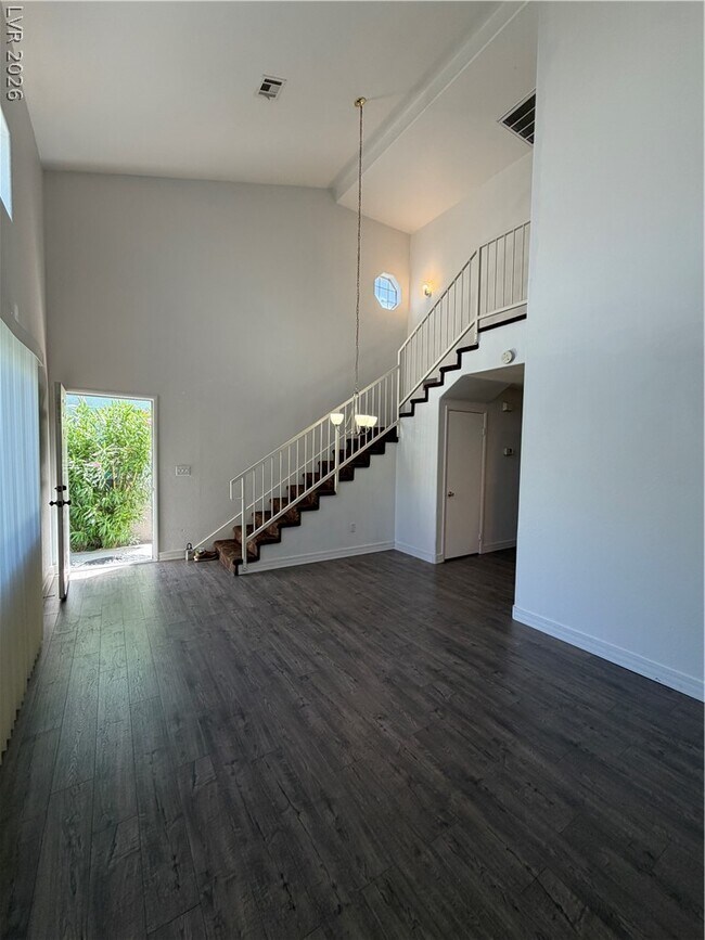 Building Photo - 5264 Sacha Way