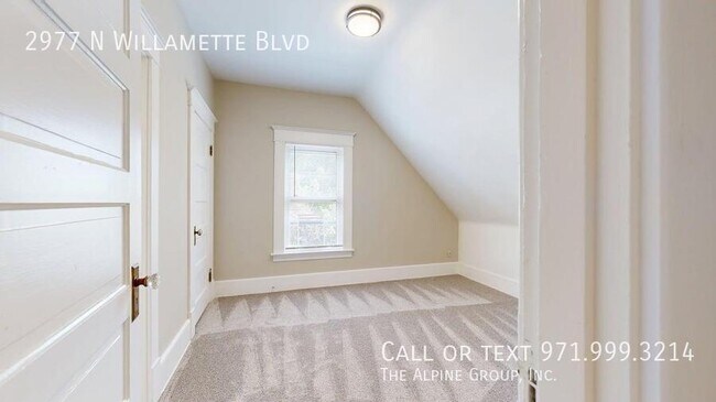 Building Photo - 2977 N Willamette Blvd