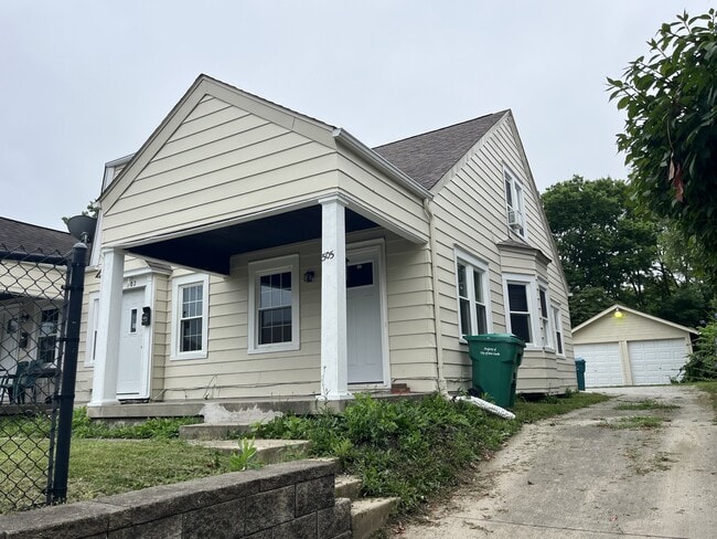 Building Photo - 505 S 18th St