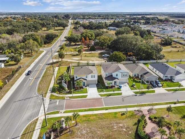 Building Photo - 601 Ambleside Dr