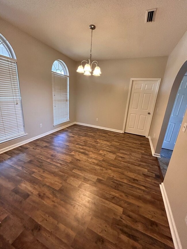 Building Photo - Fountain Crest Subdivision!