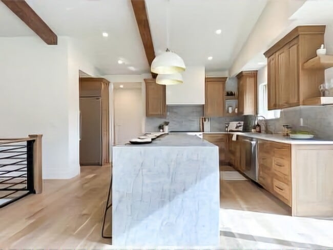 Building Photo - 3425 Fuller Dr