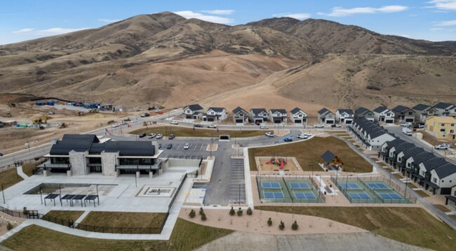 Building Photo - BRAND NEW LUXURY ROW END TOWNHOUSE W 2 CAR GARAGE