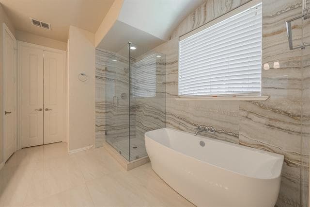 Building Photo - 4542 Carraway Dr