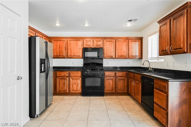 Building Photo - 9996 Alder Springs Ct