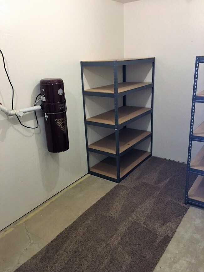 Building Photo - MILL RIVER CONDO (APP#3)