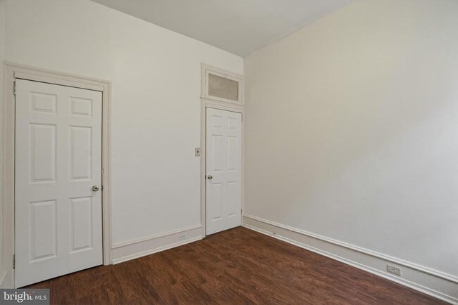 Building Photo - 2441 Brown St
