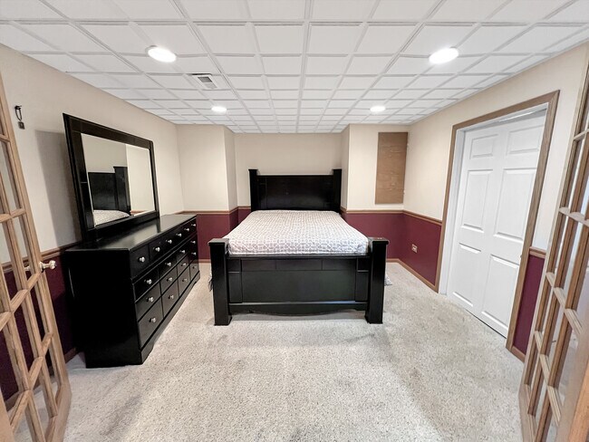 Building Photo - 416 Farnsworth Cir
