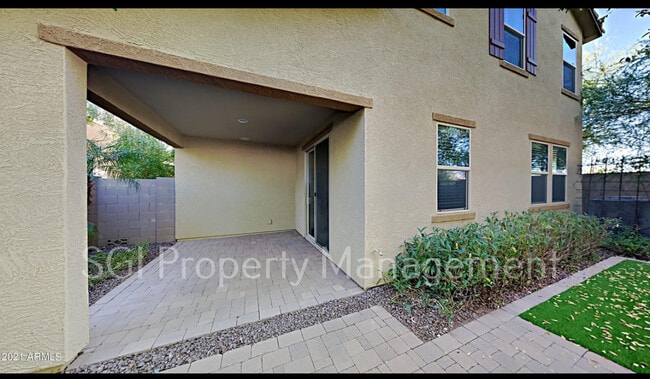 Building Photo - 5644 E Ansel Ave