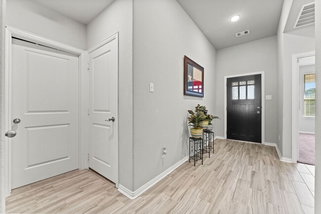 Building Photo - 3815 Wright's Landing Dr