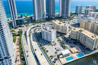 Building Photo - 1801 S Ocean Dr