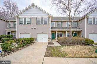 Building Photo - 8 Trout Trail