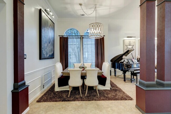 Building Photo - 7807 Allegro Dr