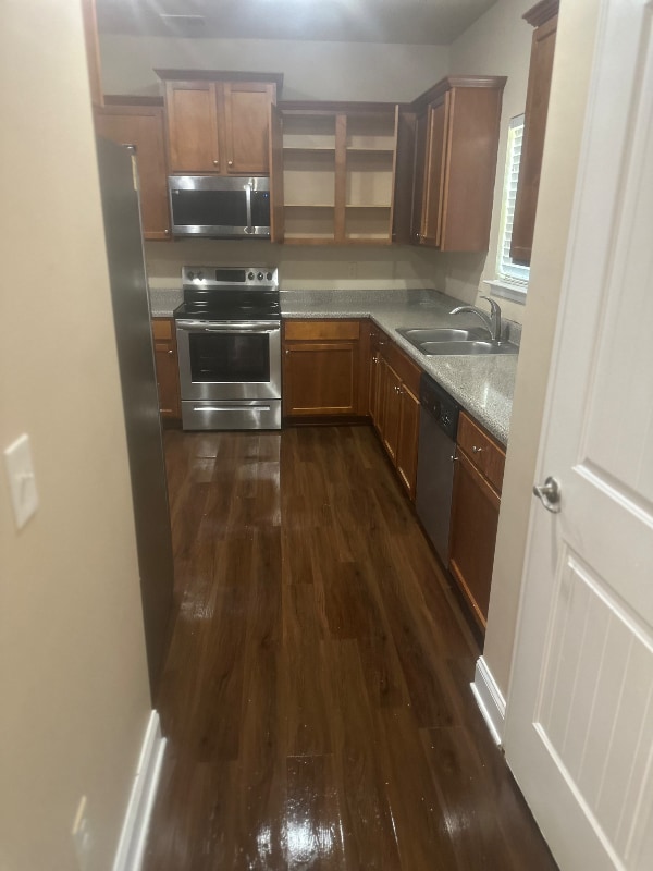 Building Photo - 1985 Boatswain Dr