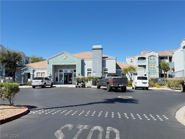 Building Photo - 6955 N Durango Dr