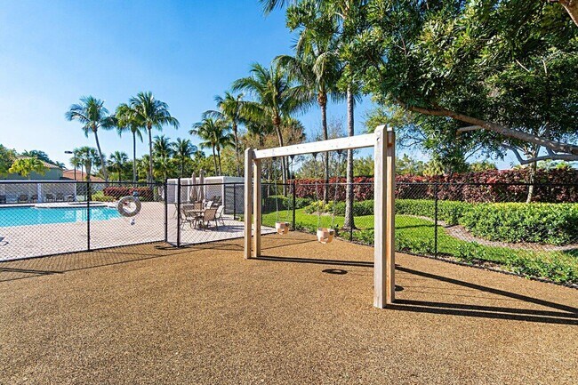 Building Photo - 3441 Oakmont Estates Blvd