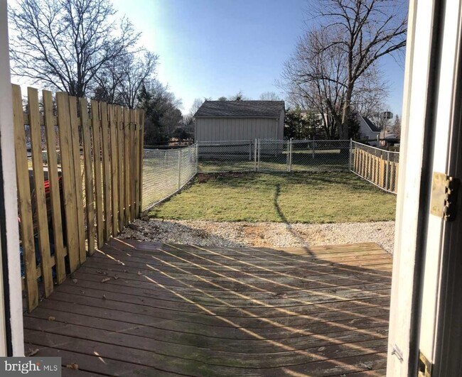 Building Photo - 975 Byers Ave