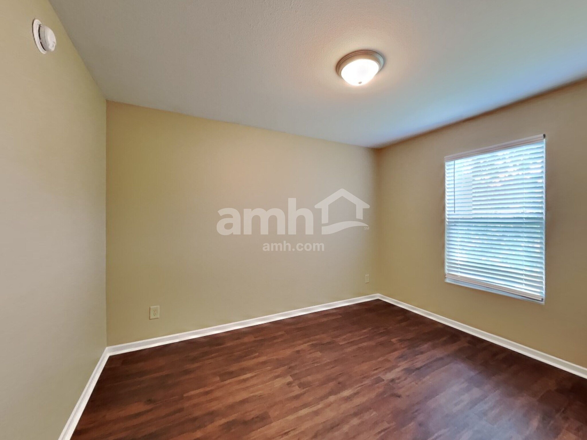 Building Photo - 2361 Blackthorn Dr