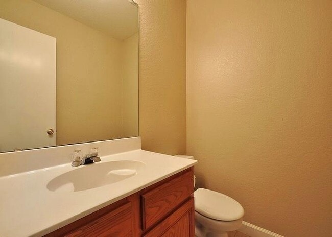 Building Photo - 6150 Jumano Ln