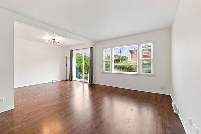Building Photo - 630 Hibbard Rd