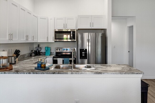 Building Photo - 4800 S Polderland Way