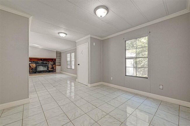Building Photo - 14572 Hasara Ln