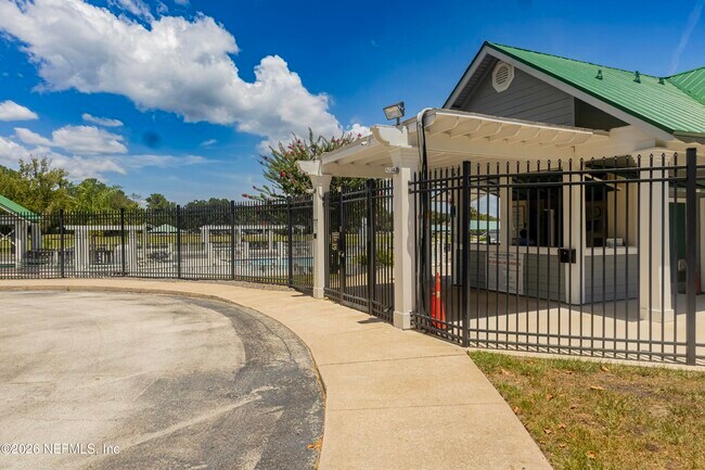 Building Photo - 1714 Ashmore Green Dr
