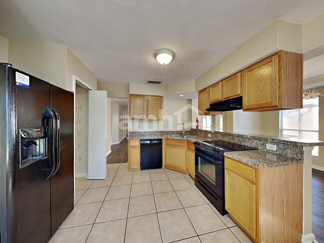 Building Photo - 13631 Capistrano Dr S