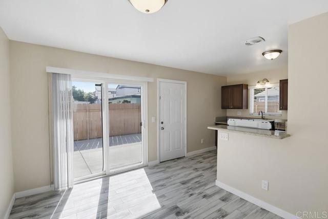 Building Photo - 1685 Donax Ave