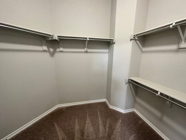 2/2 closet in main suite - 17451 Leisure Lake Dr
