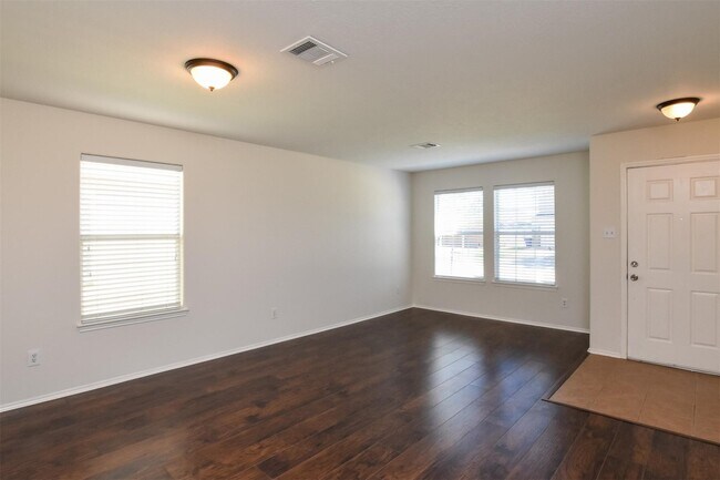 Building Photo - 19014 Prairie Bluff Dr