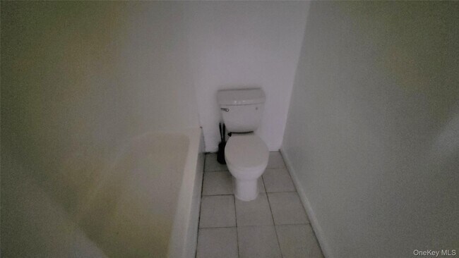 Building Photo - 67 Academy St