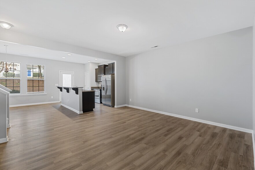Building Photo - 1226 Garden Stone Dr