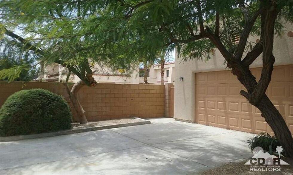 Building Photo - 28160 Landau Blvd