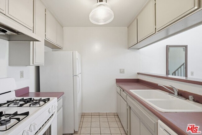 Building Photo - 3600 Bagley Ave
