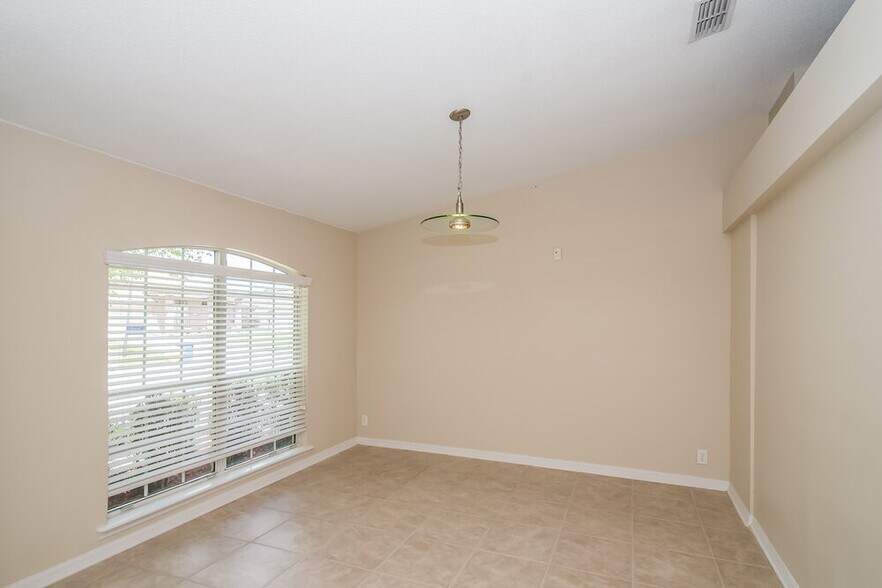 Building Photo - 12306 Bucks Harbor Dr S