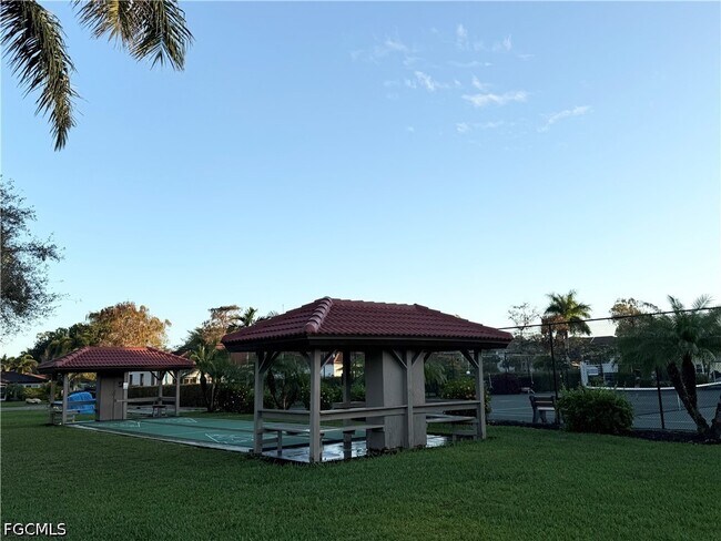 Building Photo - 1087 Forest Lakes Dr