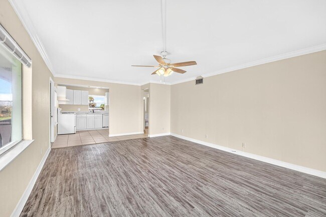 Building Photo - 2760 Ocean Shore Blvd