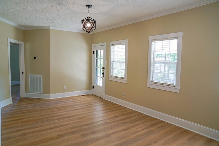Living Room 2 - 1403 Debow St