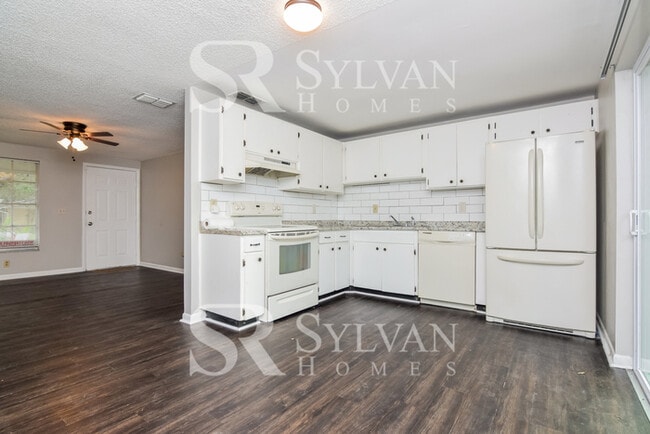 Building Photo - The Lifestyle You Deserve.