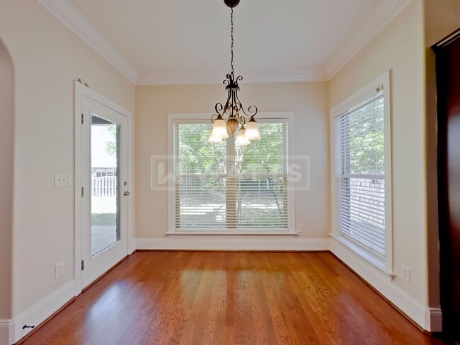 Building Photo - Spectacular 4 Bed 3.5 Bath with Large Yard - next to Mt. Laurel at Shoal Creek