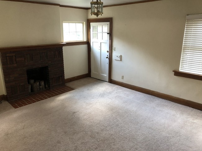 Living Room - 1110 Hickory Rd