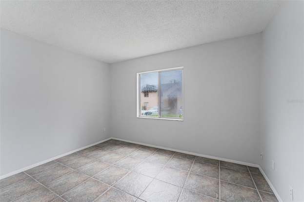 Building Photo - 5503 Pokeweed Ct