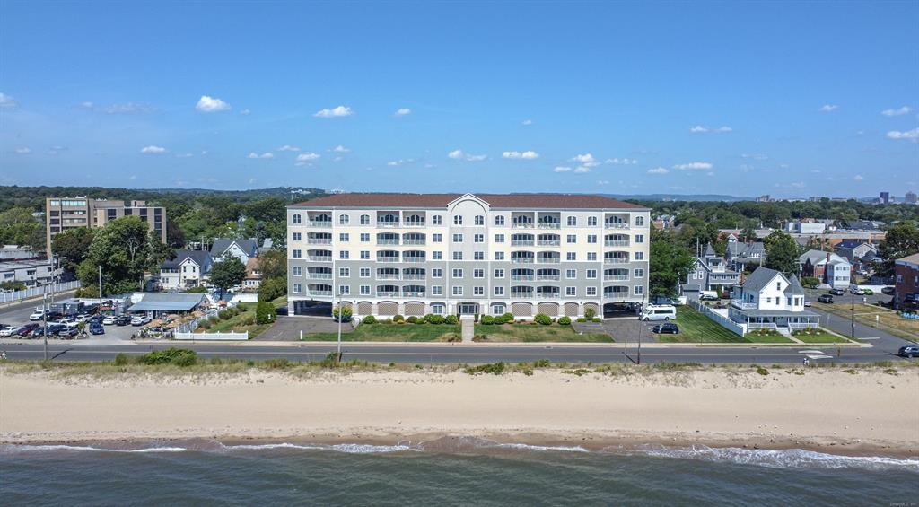 Building Photo - 343 Beach St