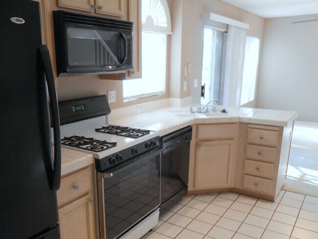 Building Photo - 3468 Martin Hall Dr